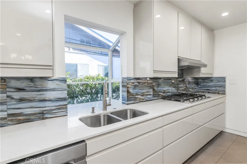 Additional image 11 of 15439 Vose, Van Nuys, CA 91406