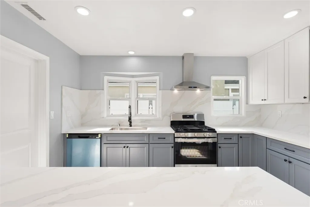 Additional image 53 of 8460 Truxton, Los Angeles, CA 90045