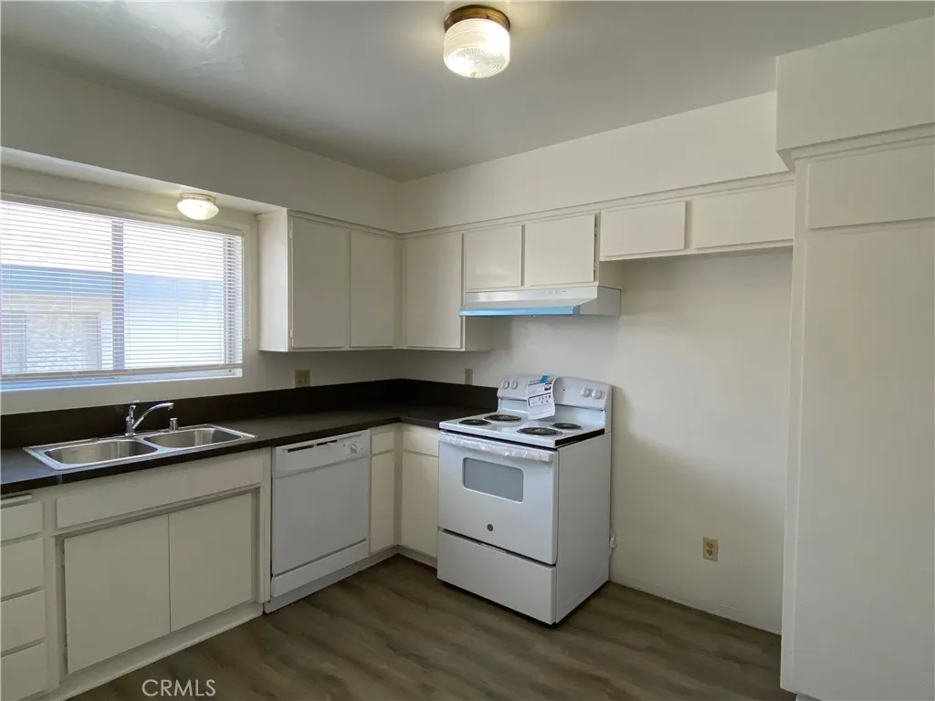 Additional image 4 of 320 N Stoneman Avenue Unit E, Alhambra, CA 91801