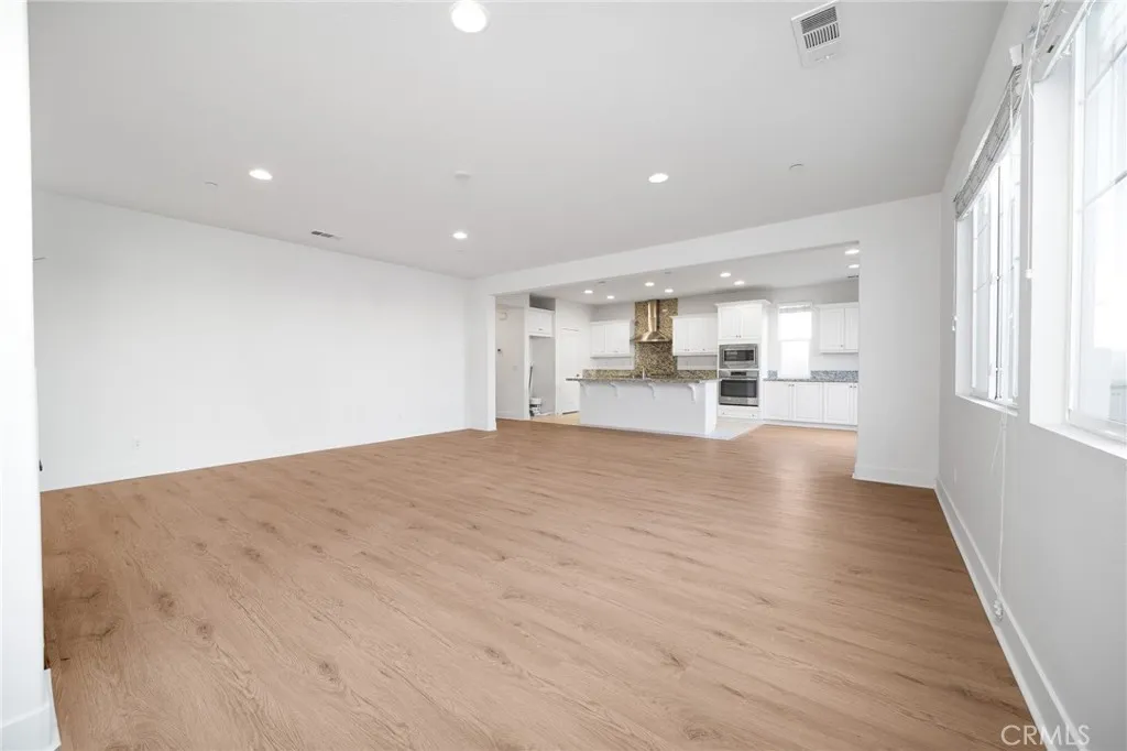 Additional image 7 of 7086 Stratus Street, Eastvale, CA 92880