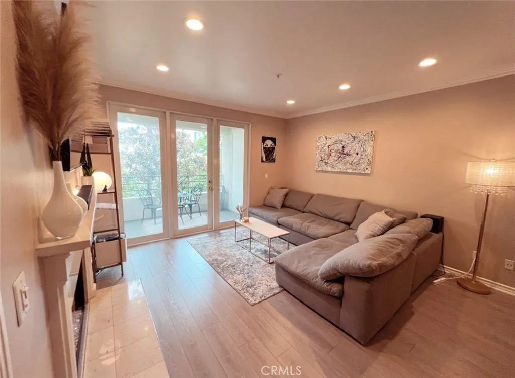 Additional image 5 of 2233 Martin Unit 207, Irvine, CA 92612