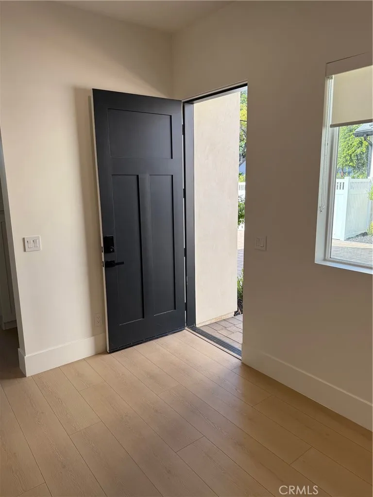 Additional image 33 of 8546 Vanalden, Northridge, CA 91324