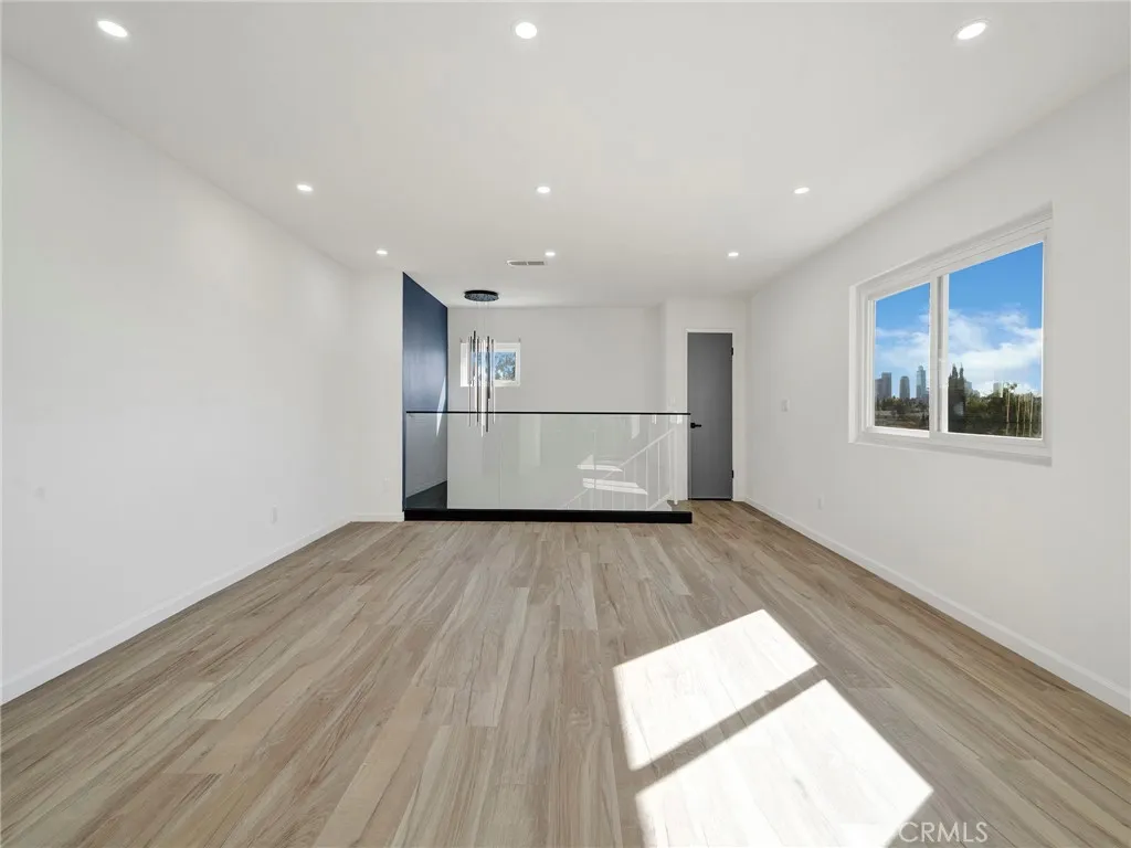 Additional image 30 of 727 Robinson, Los Angeles, CA 90026