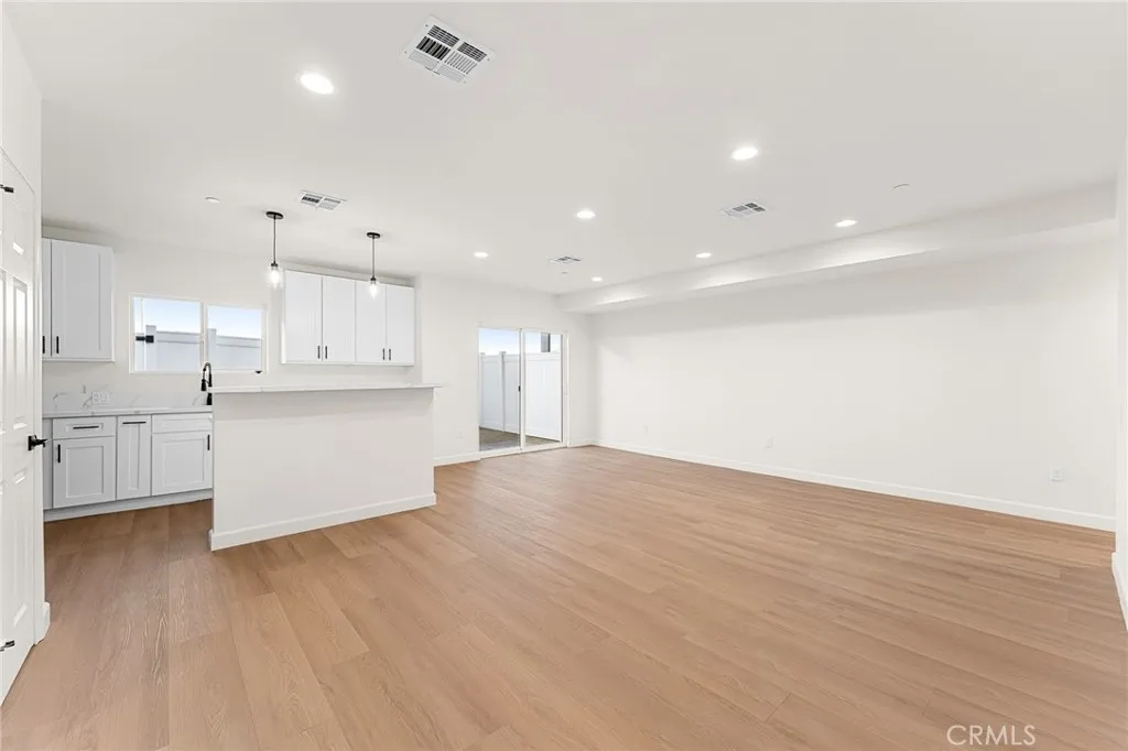 Additional image 45 of 902 W Hert Street, Colton, CA 92324