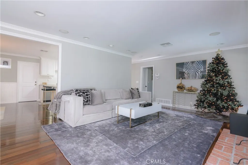 Additional image 9 of 1226 Londonderry Street, Costa Mesa, CA 92626