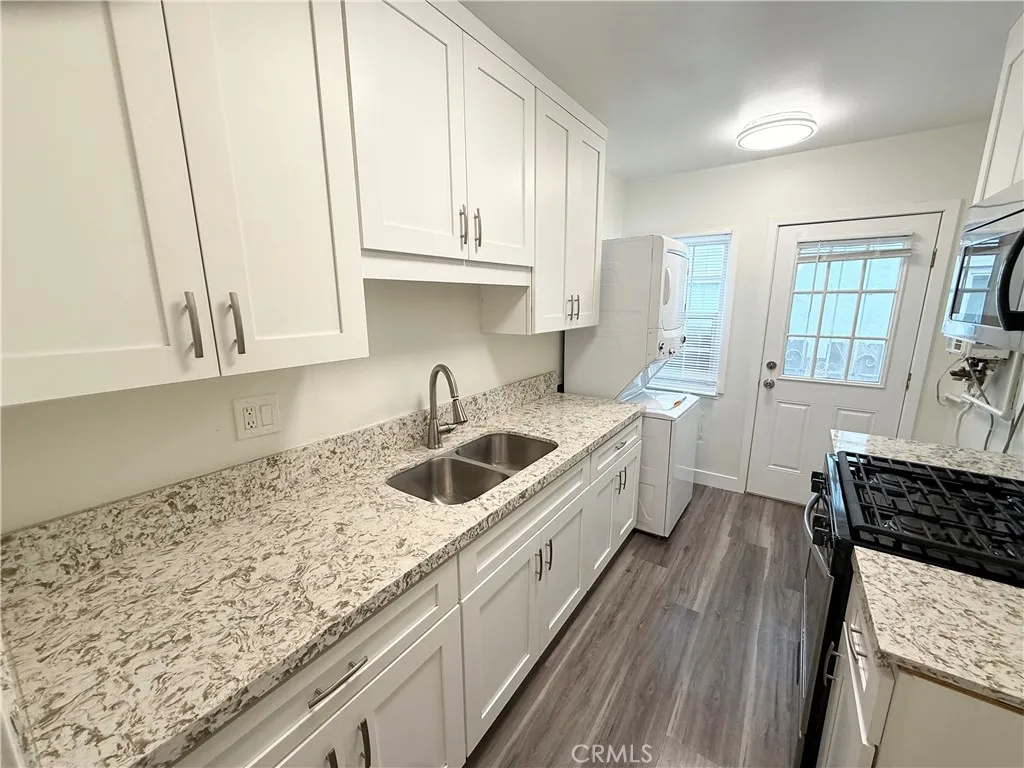 Additional image 21 of 641 W Glenoaks Boulevard Unit A, Glendale, CA 91202