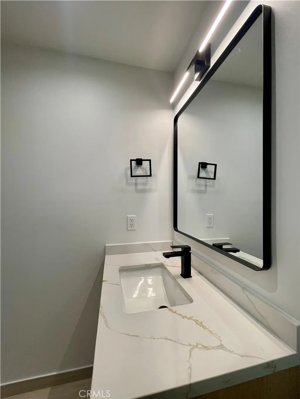 Additional image 13 of 613 W 41st Place, Los Angeles, CA 90037