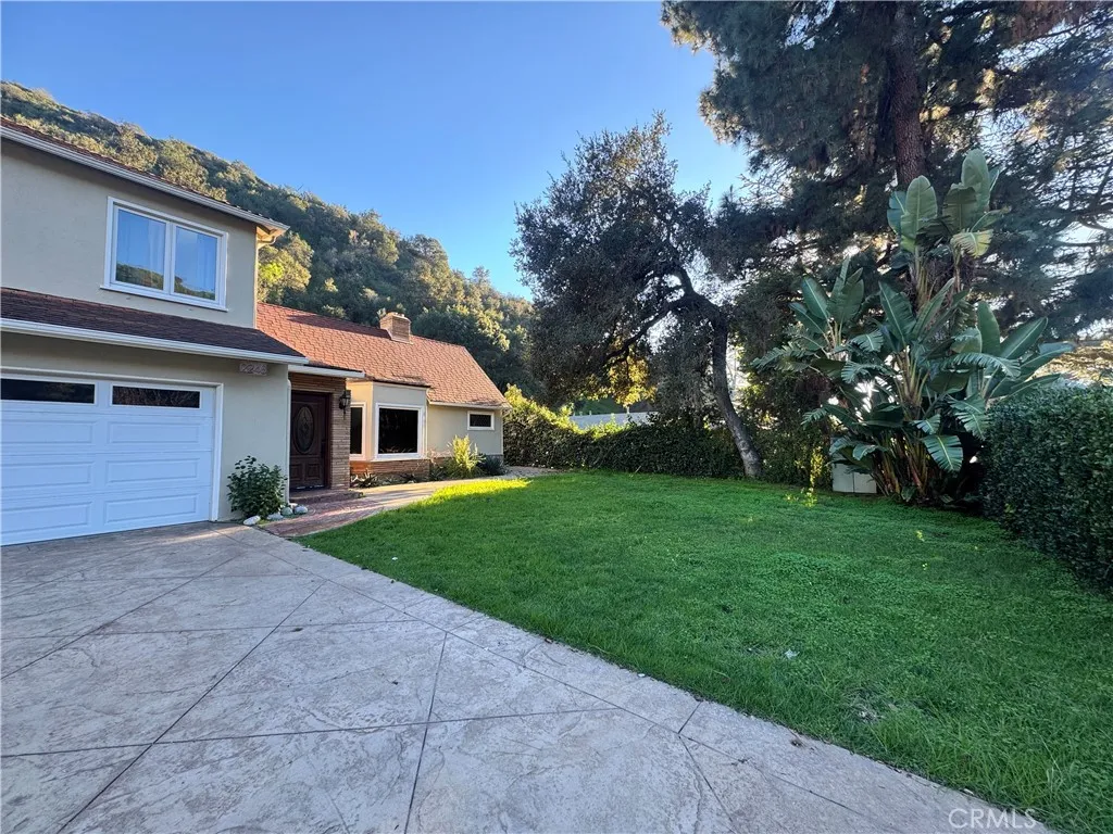 Additional image 3 of 2248 E Chevy Chase Dr, Glendale, CA 91206