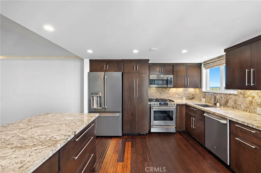 Additional image 8 of 310 Fernando Street Unit 307, Newport Beach, CA 92661