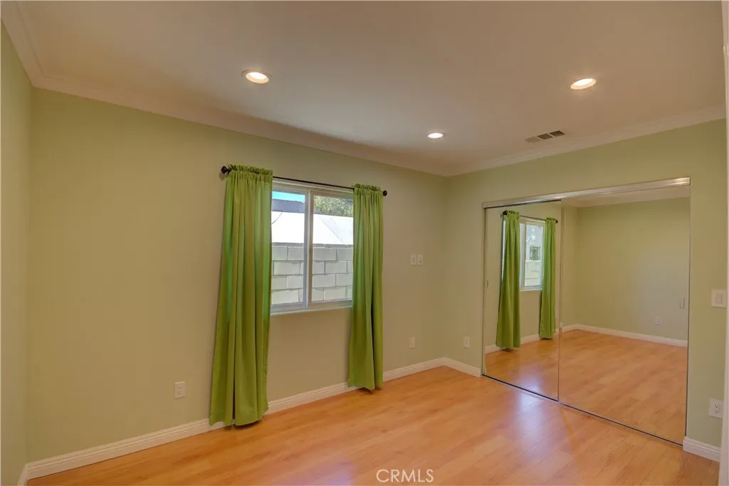 Additional image 16 of 1367 E Windsor Rd, Glendale, CA 91205