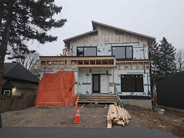 Property image for 75e Rue E.|Québec (Charlesbourg), Quebec G1H1H6