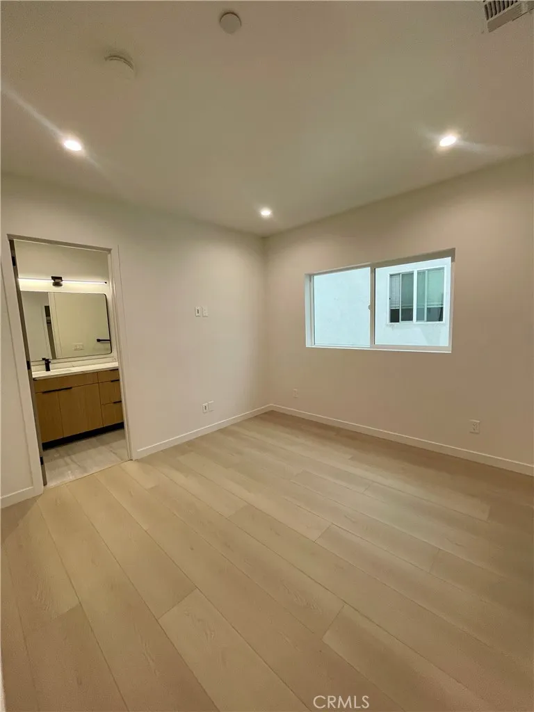 Additional image 46 of 613 W 41st Place Unit 1/2, Los Angeles, CA 90037