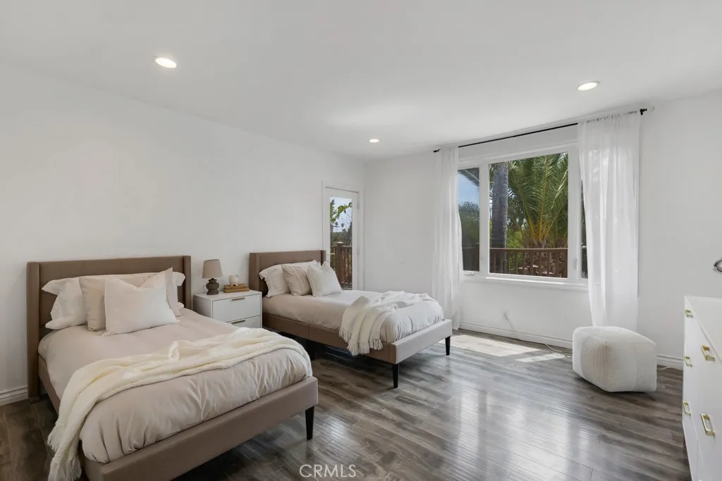 Additional image 10 of 19419 Oxnard Street, Tarzana, CA 91356