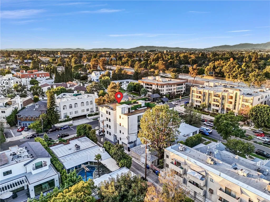 Additional image 42 of 10352 Riverside Drive Unit 102A, Toluca Lake, CA 91602