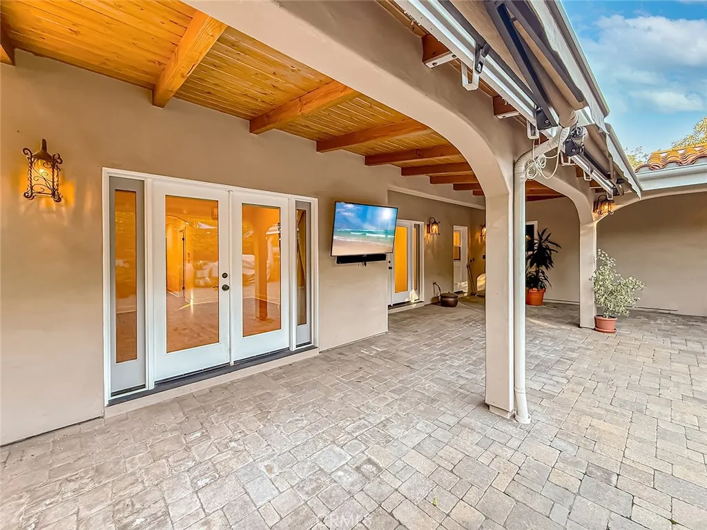 Additional image 45 of 15452 Varden, Sherman Oaks, CA 91403