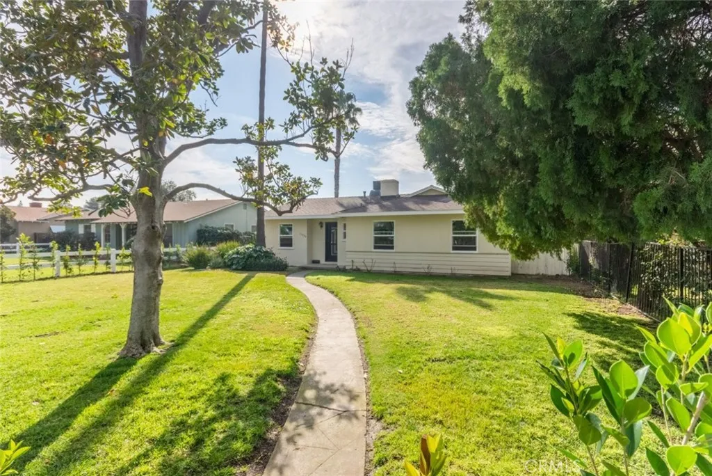 Additional image 2 of 17024 Sherman Way, Van Nuys, CA 91406