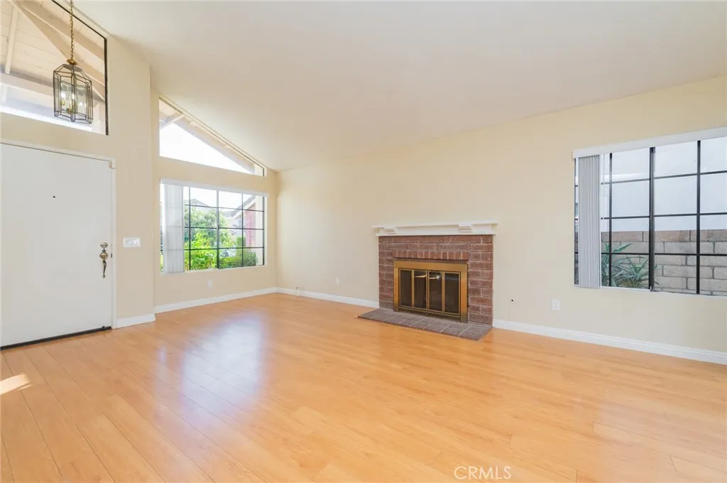 Additional image 5 of 11 Gainesmill, Irvine, CA 92620