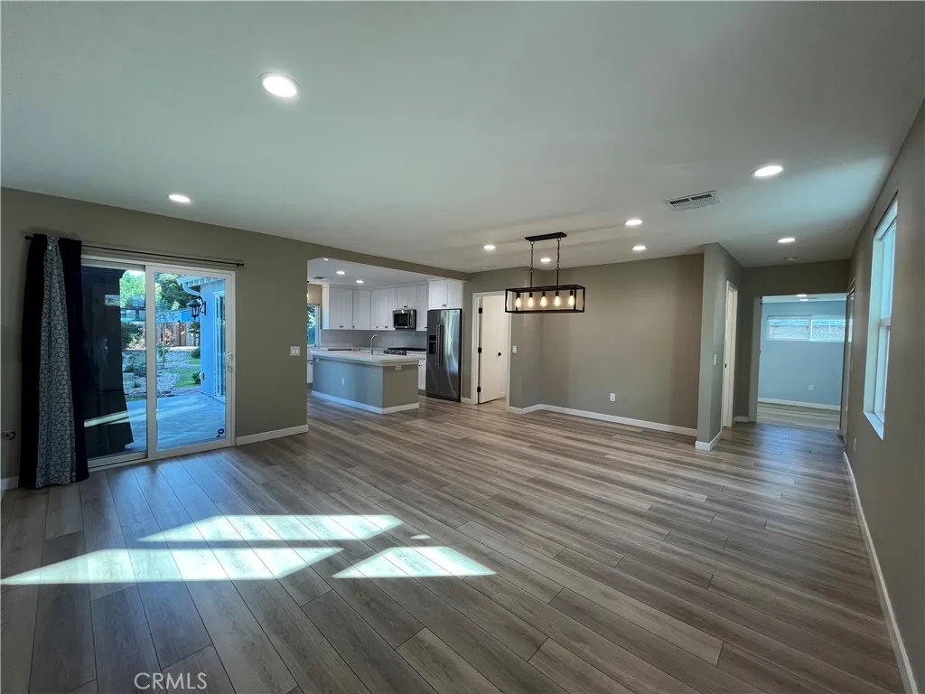 Additional image 40 of 5108 Serrania, Woodland Hills, CA 91364