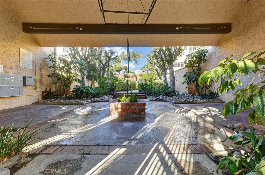 Additional image 31 of 1711 Grismer Ave, Burbank, CA 91504