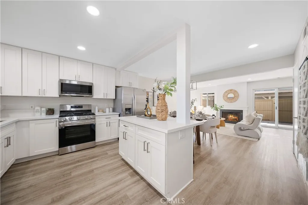 Additional image 2 of 49 Thicket, Irvine, CA 92614