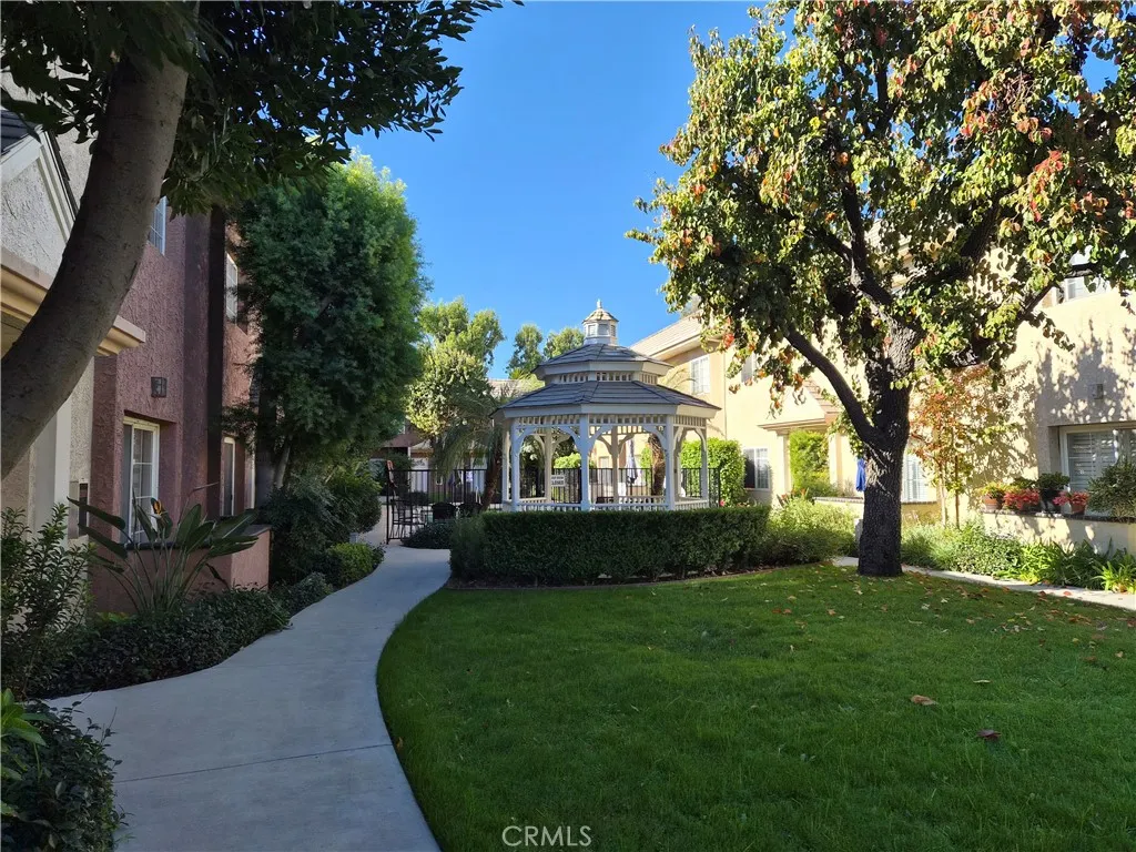 Additional image 2 of 7615 Glade Avenue Unit 115, Canoga Park, CA 91304