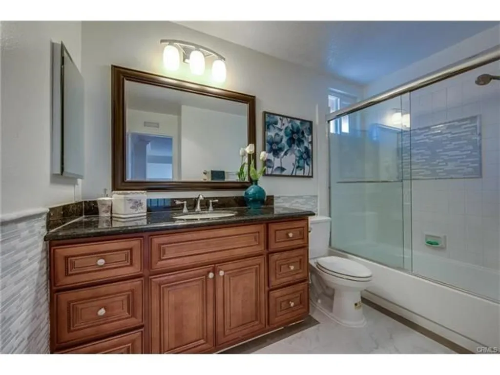 Additional image 32 of 11 Davis, Irvine, CA 92620