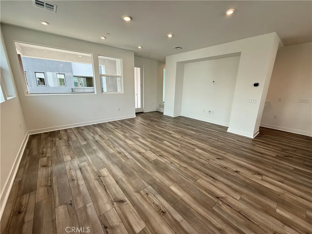 Additional image 40 of 693 S Lyon Street, Santa Ana, CA 92705