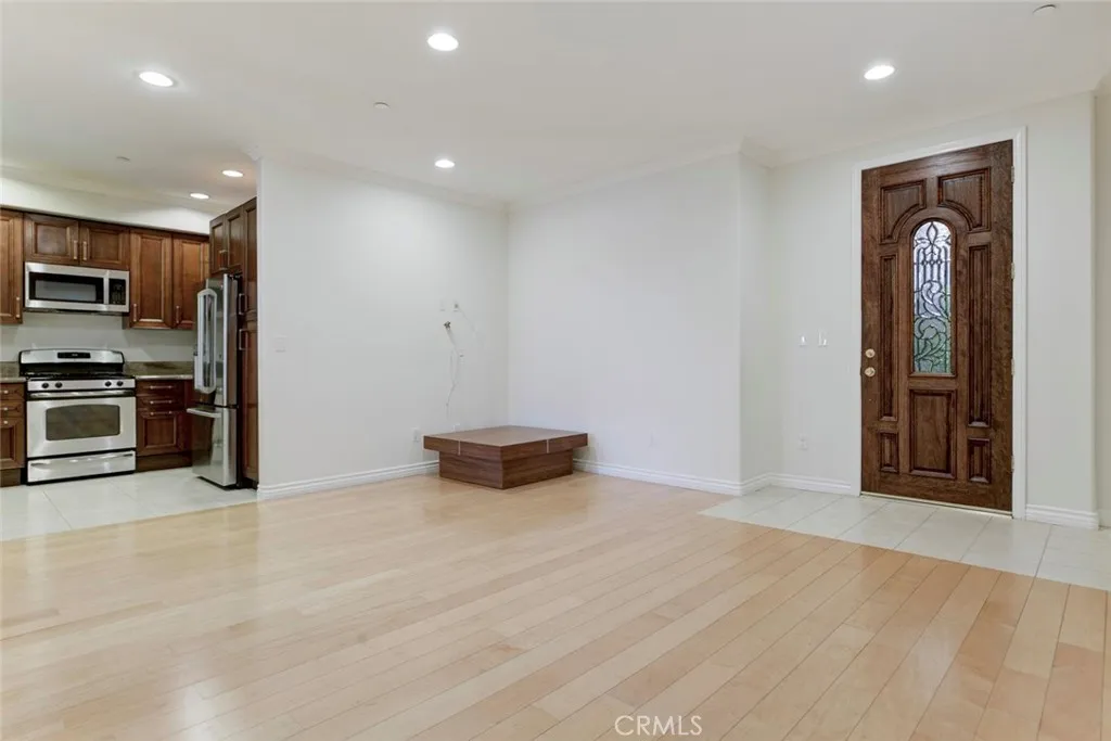 Additional image 35 of 556 E Palm Avenue Unit 102, Burbank, CA 91501