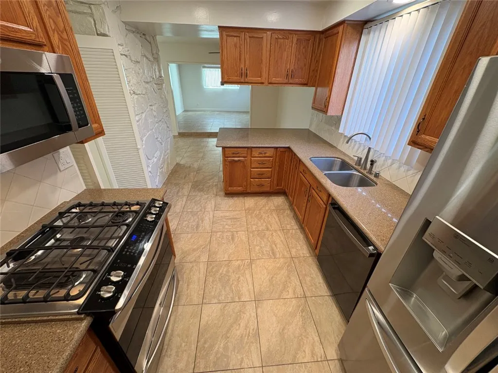 Additional image 7 of 15381 Cambay Ln, Huntington Beach, CA 92649