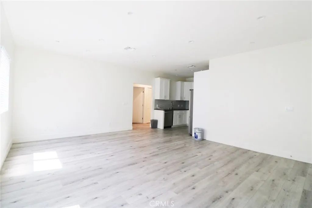 Additional image 25 of 14254 Erwin Street, Van Nuys, CA 91401