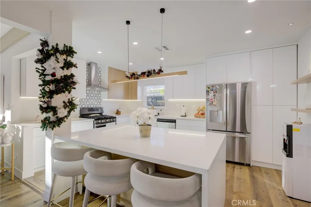 Additional image 36 of 8161 Encino Avenue, Northridge, CA 91325