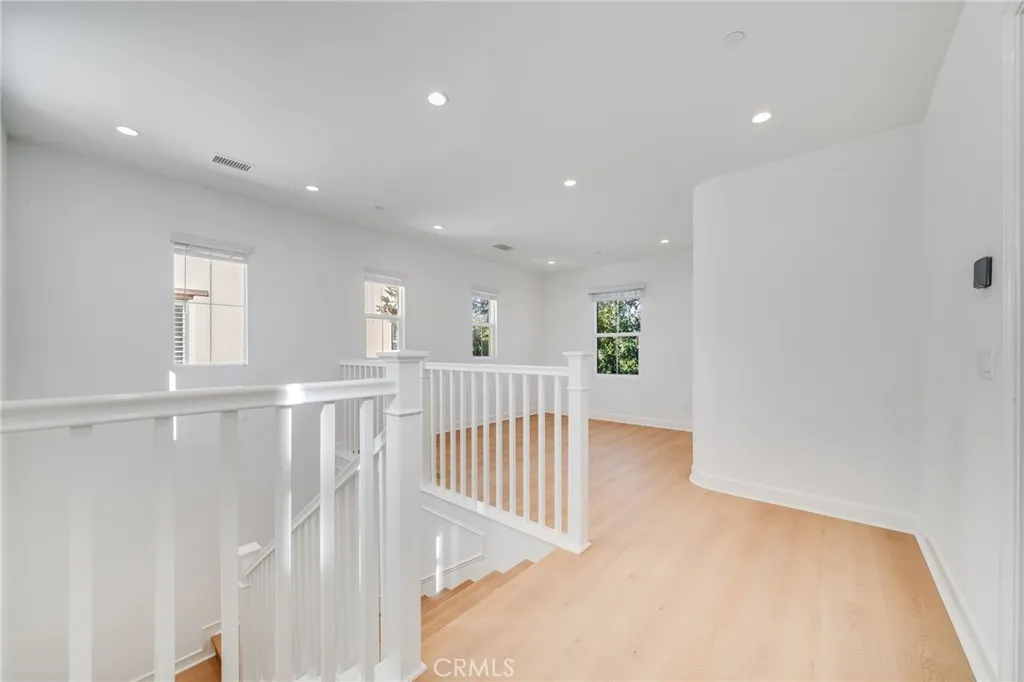 Additional image 21 of 64 Meander, Irvine, CA 92620