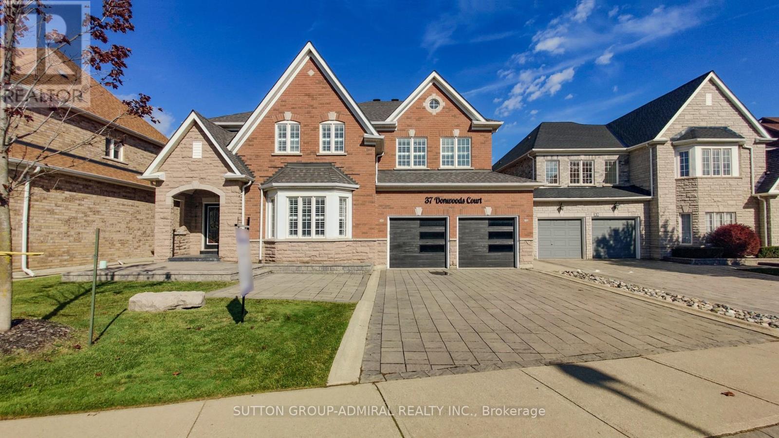 Property image for 37 DONWOODS COURT|Brampton (Vales of Castlemore), Ontario L6P1T6