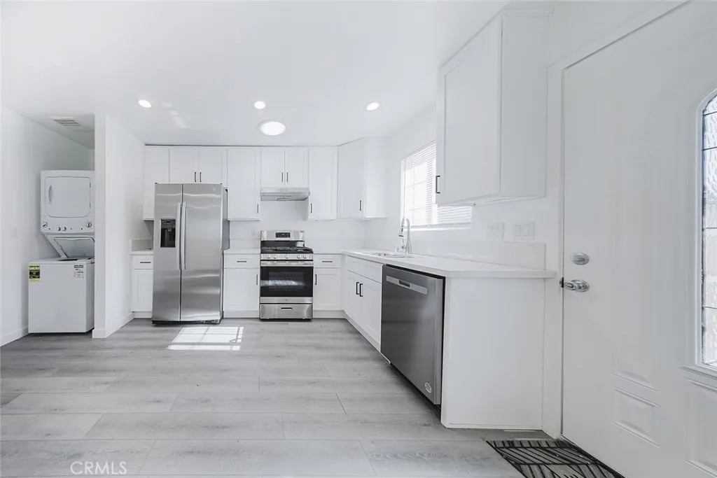 Additional image 8 of 10503 Cantara Street, Sun Valley, CA 91352