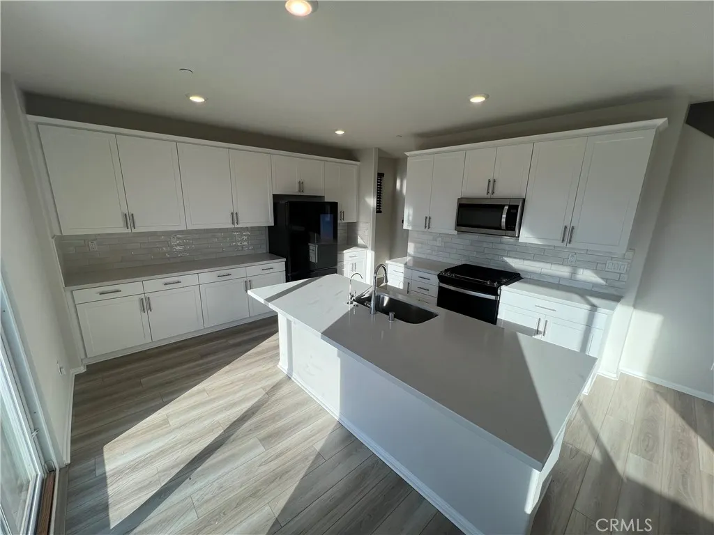 Additional image 29 of 19557 Hanging Rock Rd, Lake Elsinore, CA 92532