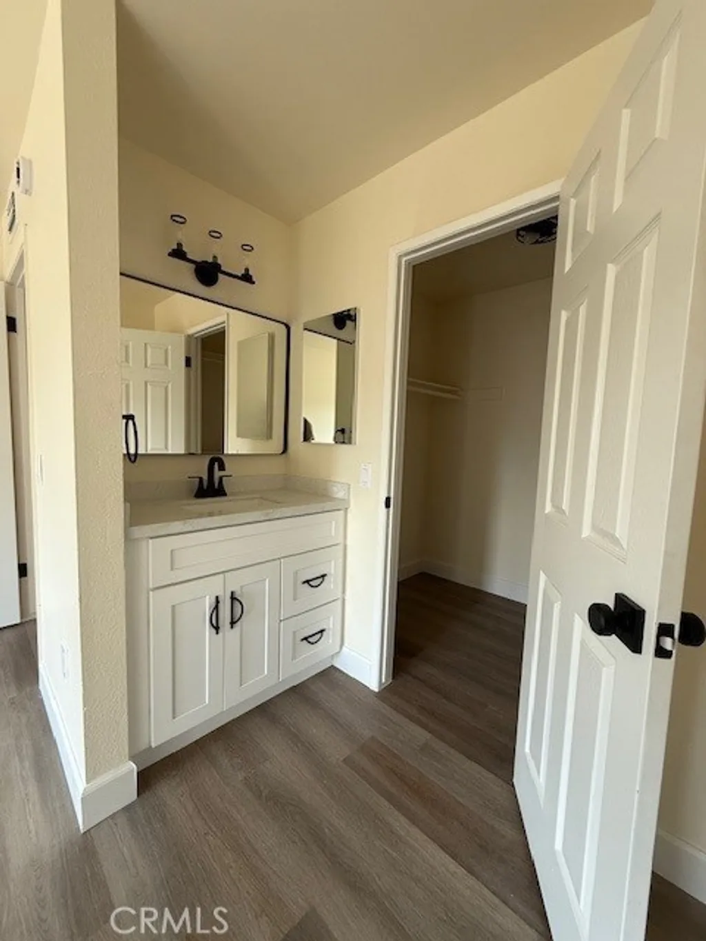 Additional image 9 of 1016 Cabrillo Park Drive Unit H, Santa Ana, CA 92701