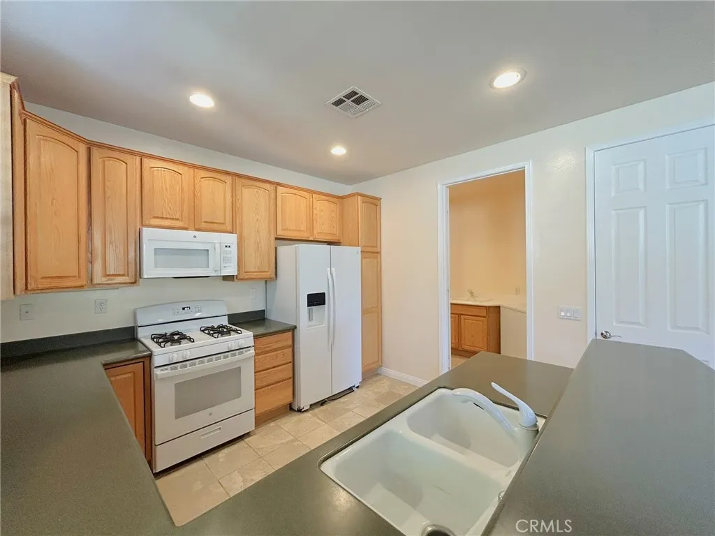 Additional image 8 of 1172 Wisteria Way, Beaumont, CA 92223