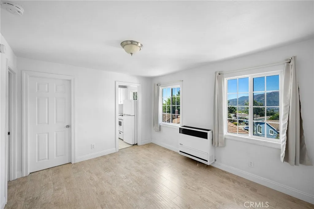 Additional image 33 of 2526 Foothill Boulevard Unit 1/2, La Crescenta, CA 91214