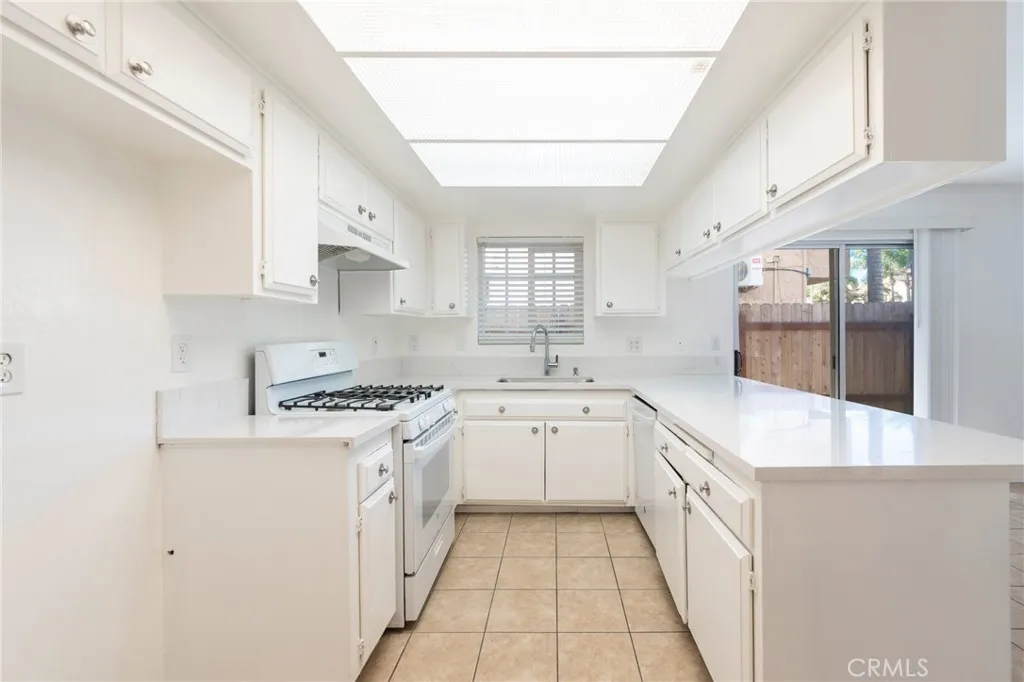 Additional image 9 of 422 22nd, Huntington Beach, CA 92648