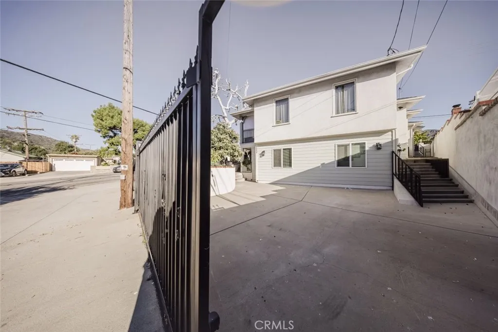 Additional image 3 of 2954 Hermosa Avenue Unit A, La Crescenta, CA 91214