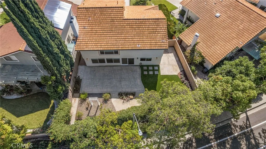 Additional image 84 of 64 Bluecoat, Irvine, CA 92620