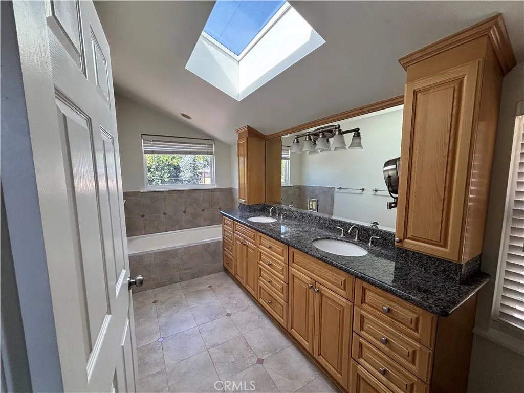 Additional image 33 of 21327 De La Osa Street, Woodland Hills, CA 91364