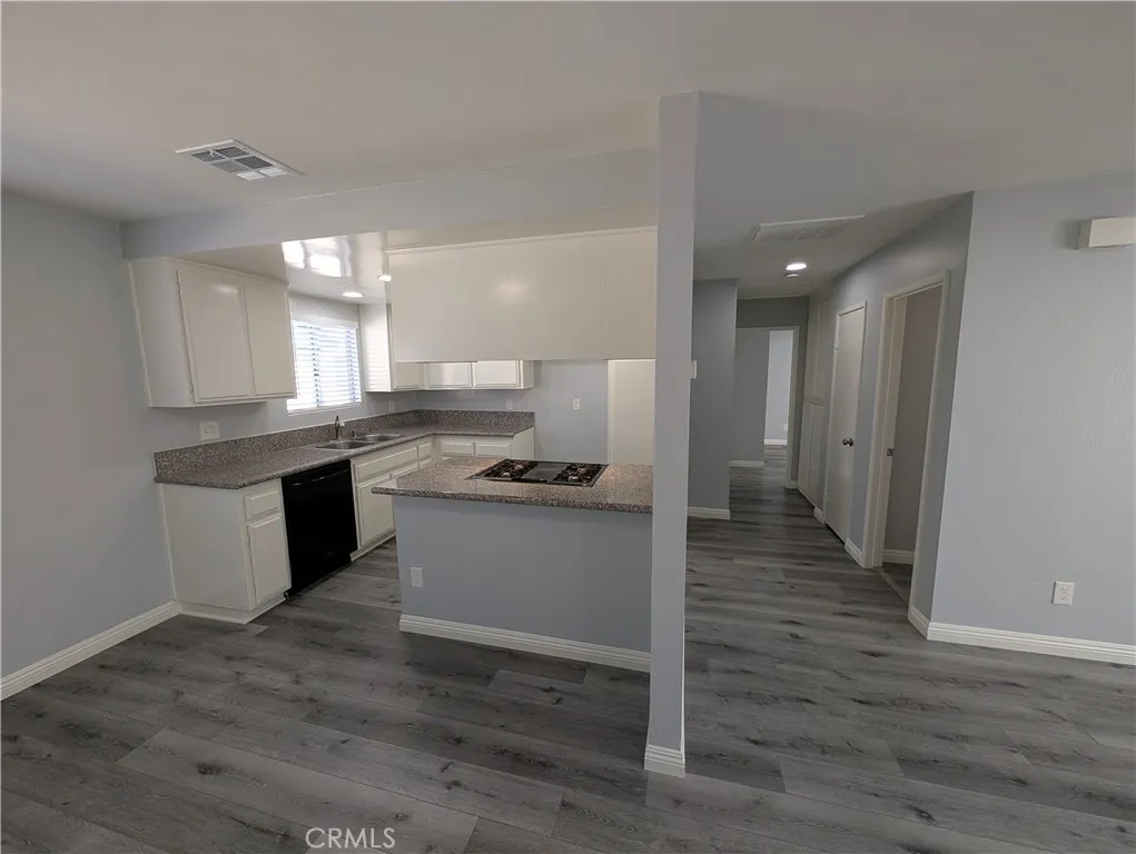 Additional image 77 of 527 E Colorado Boulevard Unit B, Monrovia, CA 91016