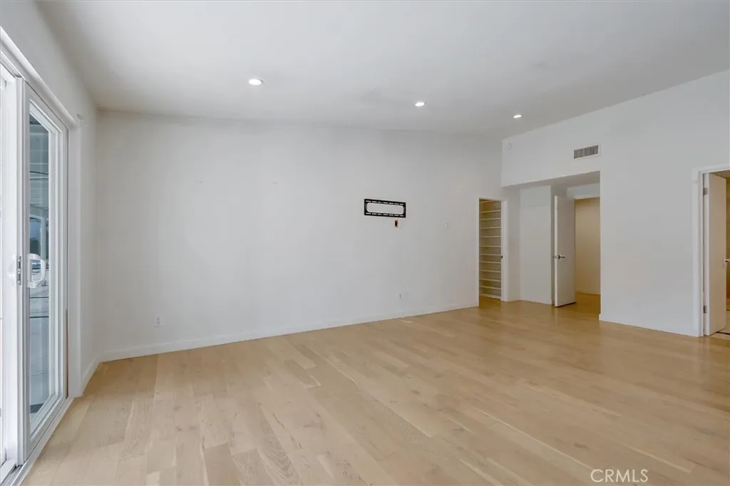 Additional image 31 of 24216 Calvert Street, Woodland Hills, CA 91367