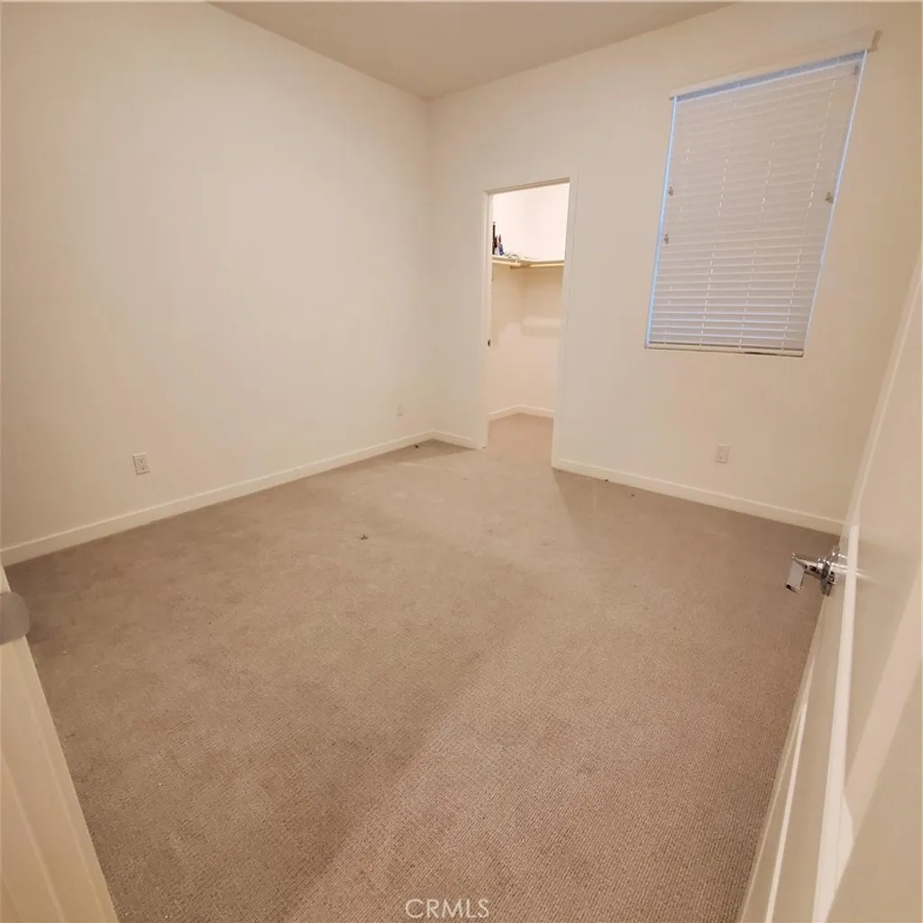 Additional image 5 of 944 N Divino Privado, Ontario, CA 91764