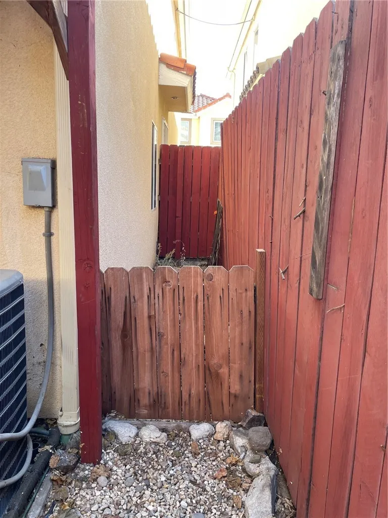 Additional image 33 of 8425 Burnet Avenue, North Hills, CA 91343