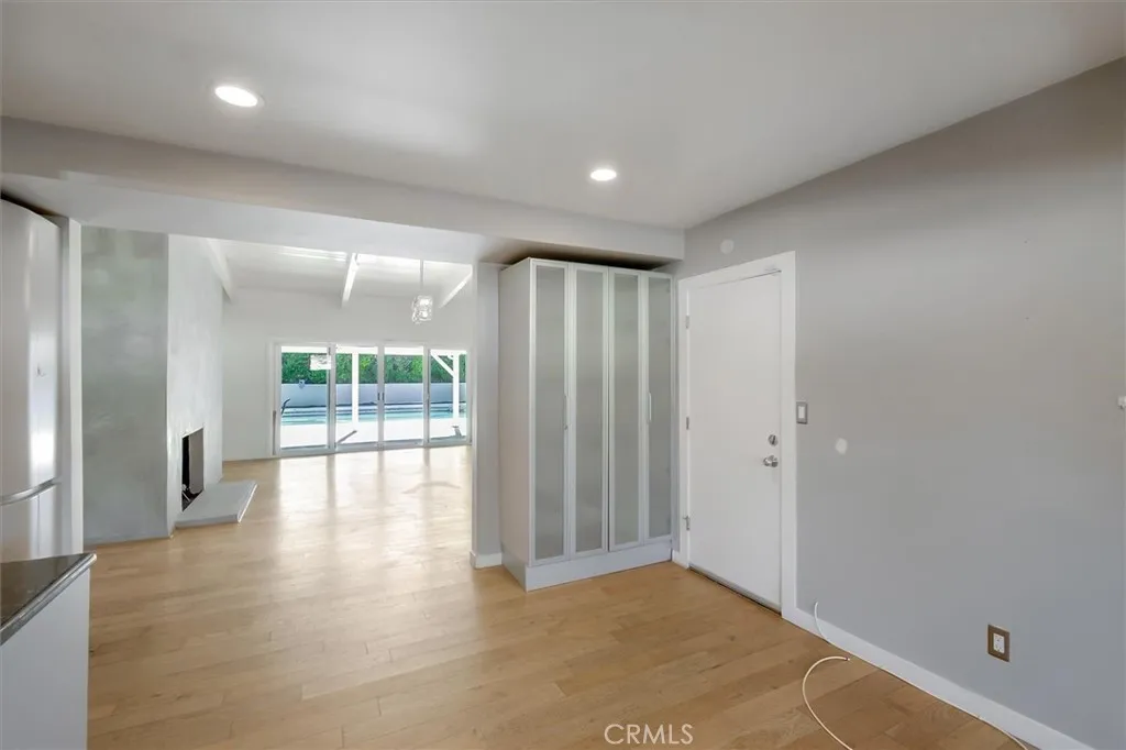 Additional image 88 of 24216 Calvert Street, Woodland Hills, CA 91367