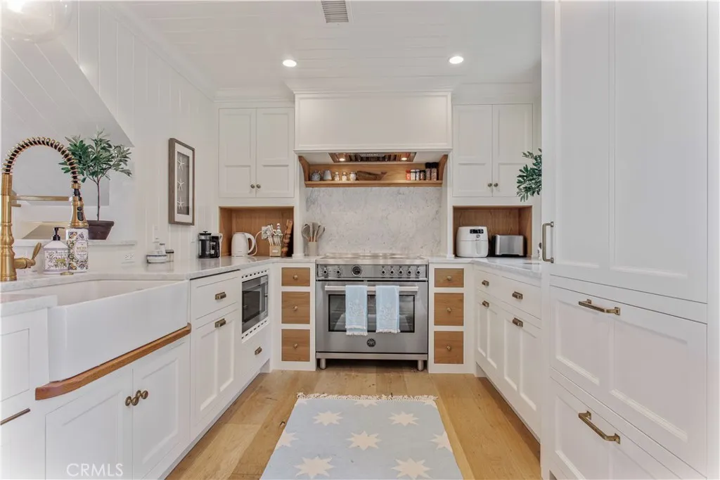 Additional image 16 of 16 Blue Lagoon, Laguna Beach, CA 92651