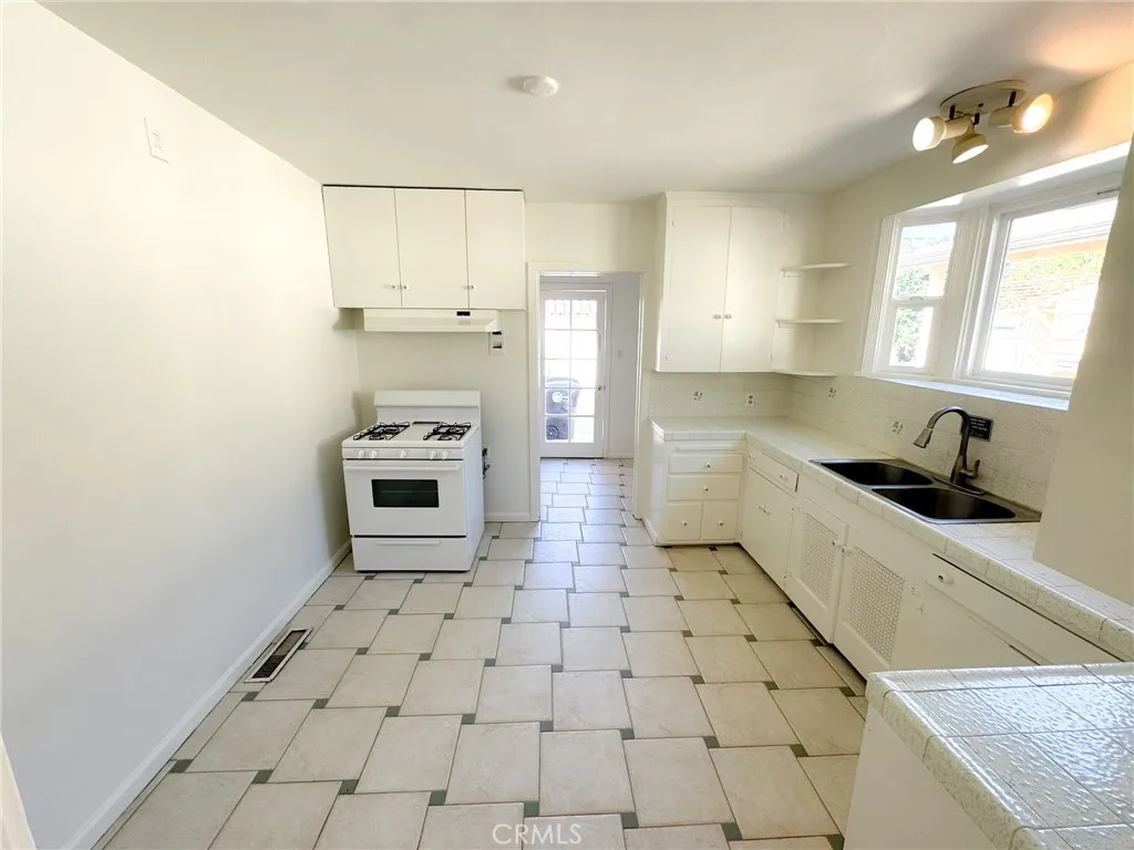 Additional image 44 of 1205 Alma St, Glendale, CA 91202