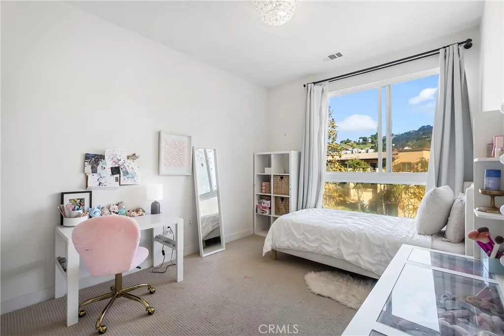 Additional image 73 of 2581 Arvia #3, Los Angeles, CA 90065